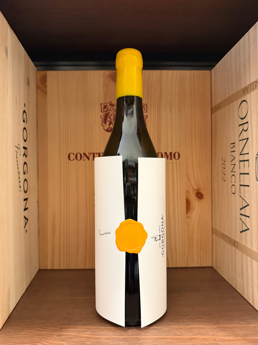 Vetro di Gorgona Bianco Frescobaldi 2024, vino bianco toscano in bottiglia con etichetta elegante, sfondo neutro.