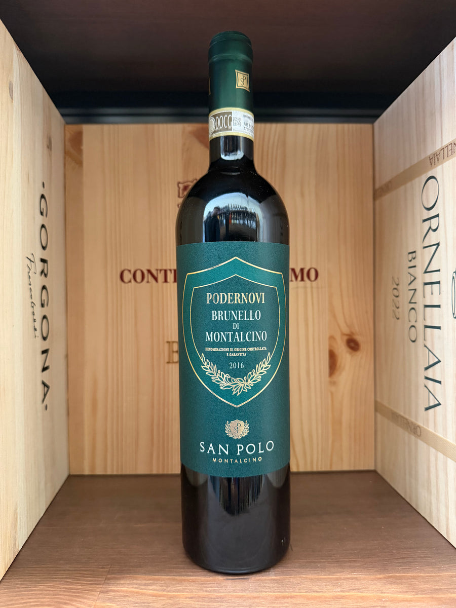 Bottiglia di San Polo Poderinovi Brunello di Montalcino 2016 di Enoteche Toscane, vista in primo piano con etichetta dettagliata