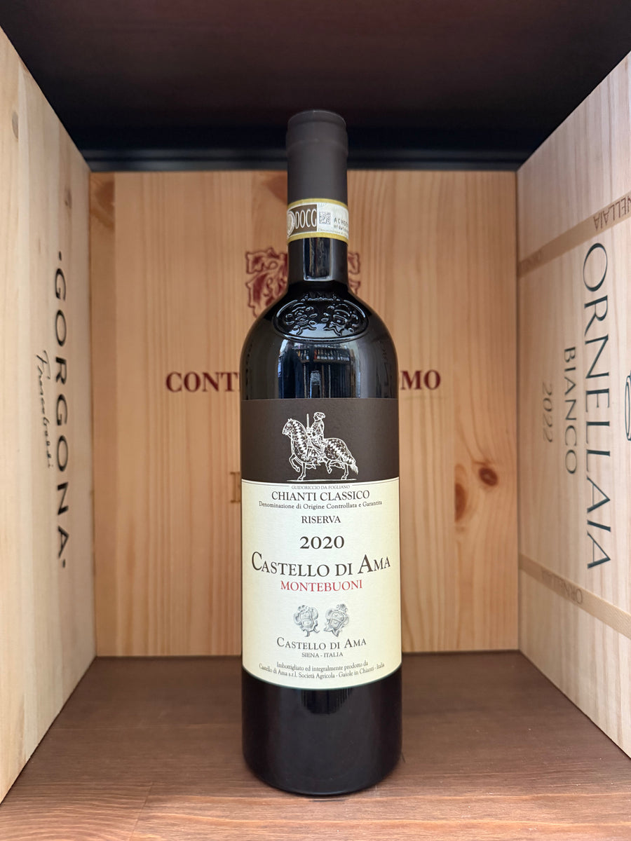 Bottiglia di Castello di Ama Montebuoni Chianti Riserva 2020 di Enoteche Toscane su sfondo neutro