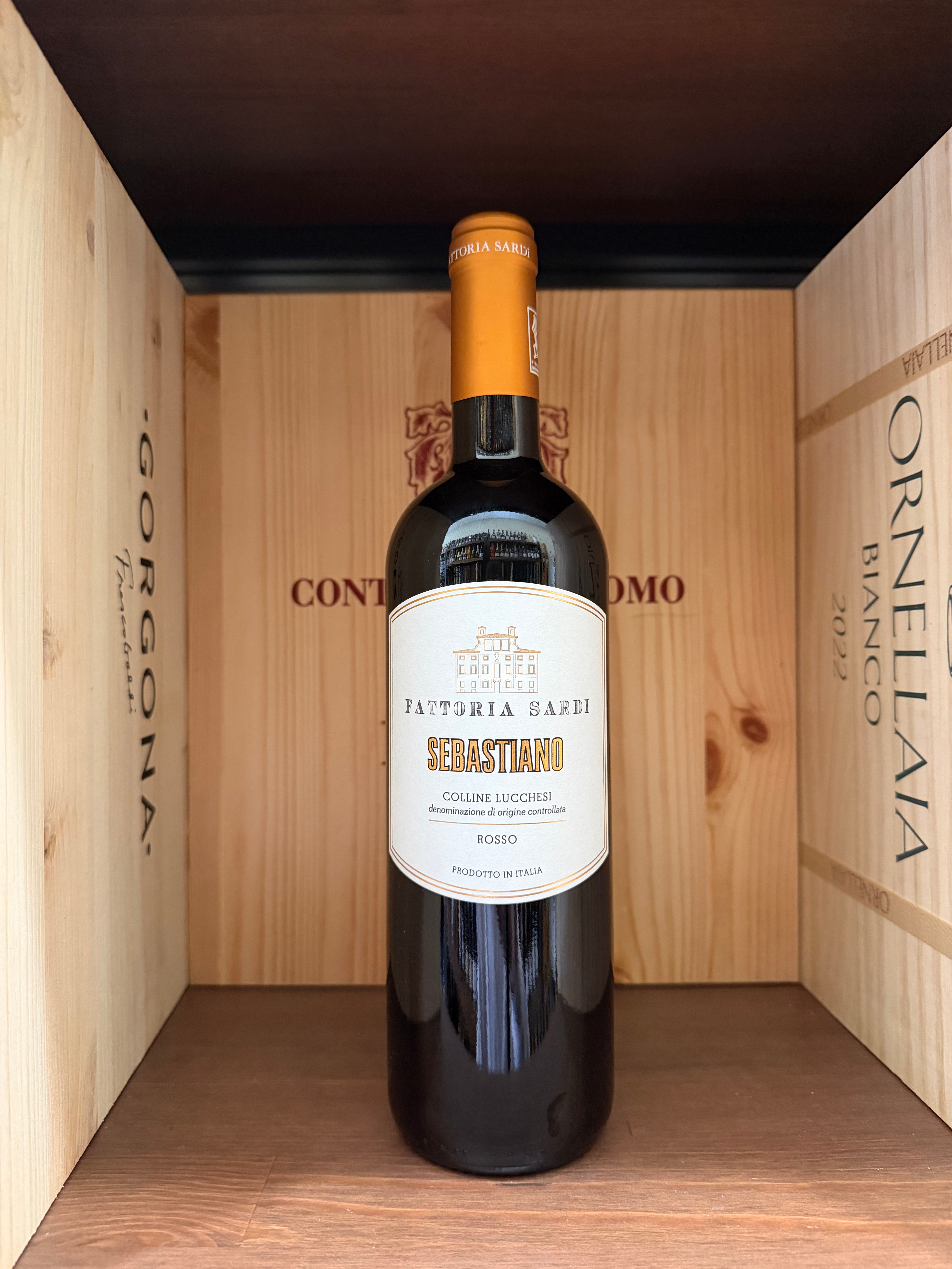 Bottiglia di vino rosso Sebastiano Fattoria Sardi 2023 di Enoteche Toscane, etichetta elegante su sfondo neutro