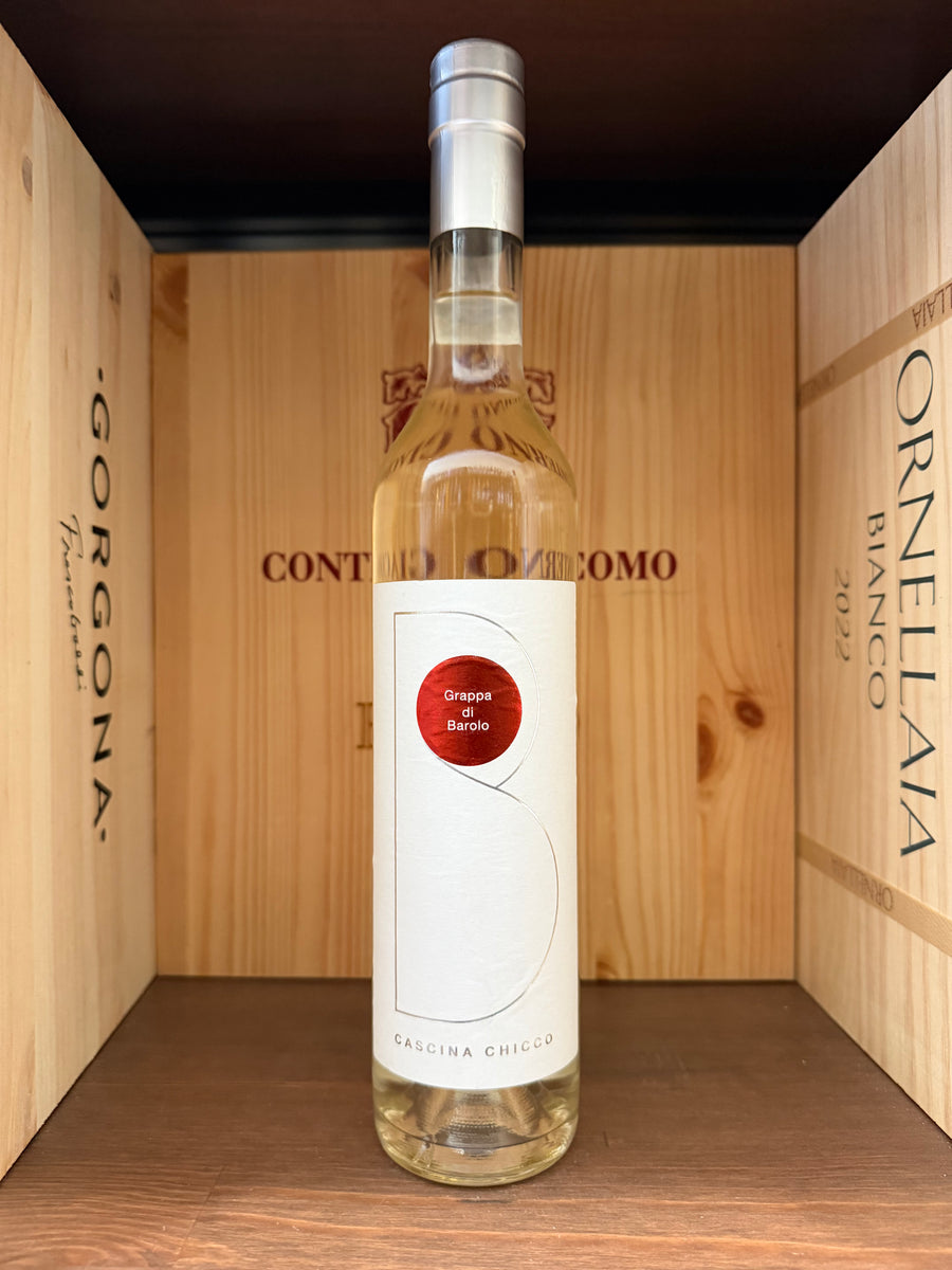 Cognac di Grappa di Barolo Cascina Chicco in bottiglia con etichetta, prodotto di alta qualità da Enoteche Toscane.
